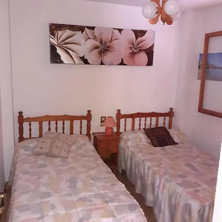 Santa Pola, En Playa Del Tamarit Con Piscina.