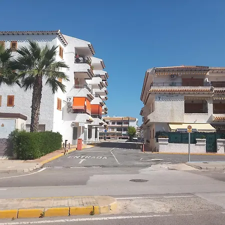 Santa Pola, En Playa Del Tamarit Con Piscina.
